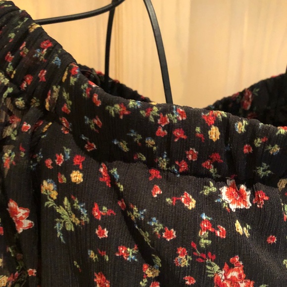 BAILEY/44 OFF THE SHOULDER SHIRT SIZE SMALL - Picture 3 of 11